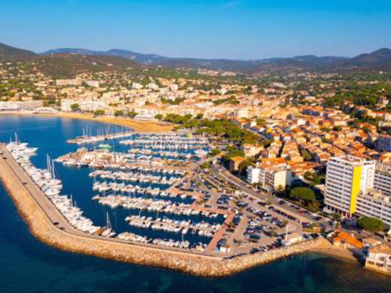 Residence 4 Etoiles Port Marine Sainte-Maxime Ngoại thất bức ảnh