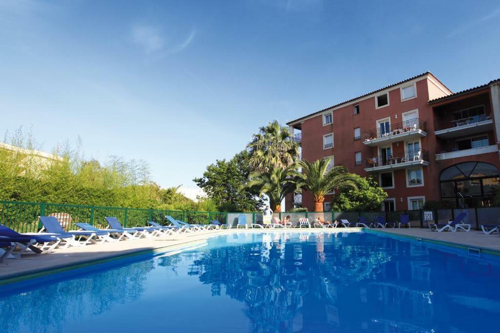 Residence 4 Etoiles Port Marine Sainte-Maxime Ngoại thất bức ảnh